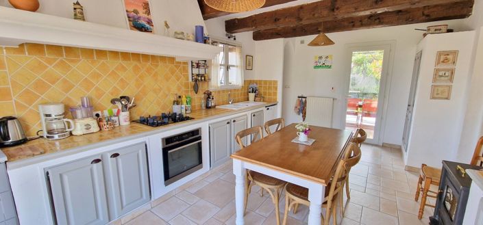 Image No.10-4 Bed House for sale
