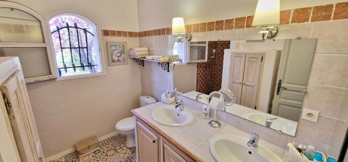 Image No.14-4 Bed House for sale