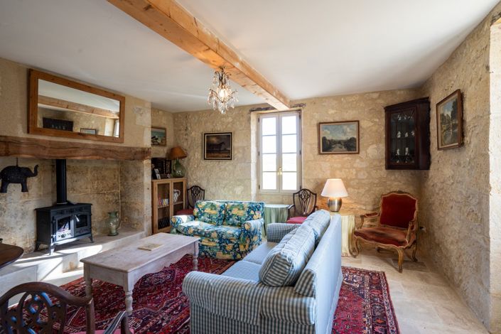 Image No.12-5 Bed House for sale
