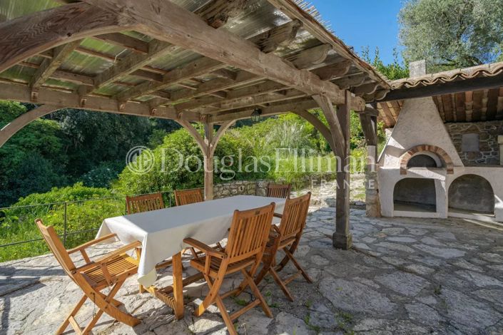Image No.2-5 Bed House for sale