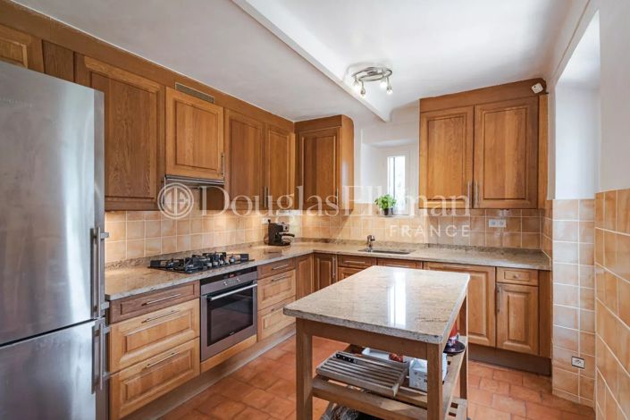 Image No.4-5 Bed House for sale