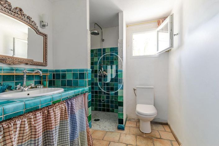 Image No.11-4 Bed House for sale