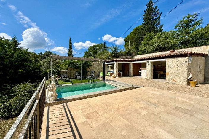 Image No.2-4 Bed House for sale