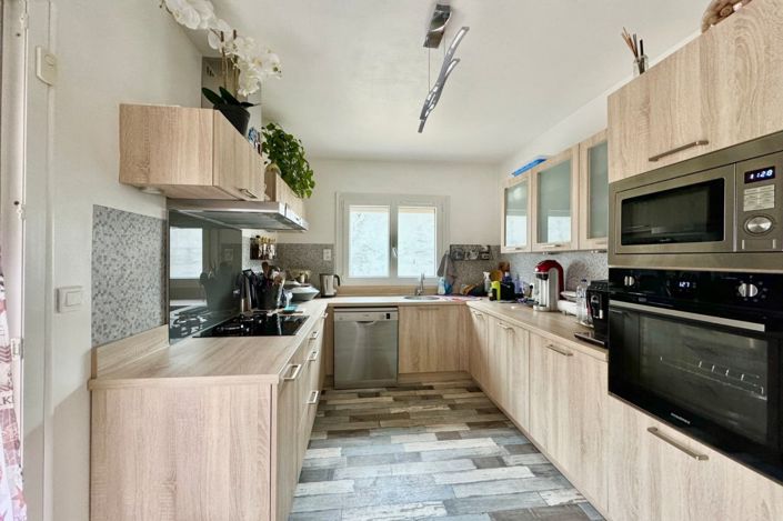 Image No.4-4 Bed House for sale