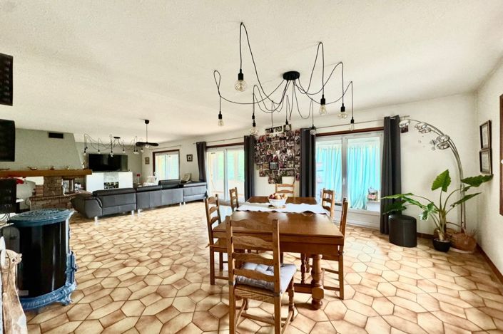 Image No.5-4 Bed House for sale