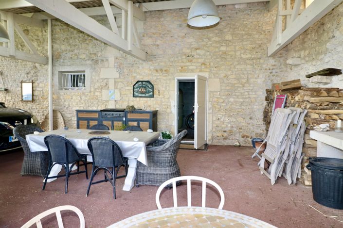 Image No.12-4 Bed House for sale