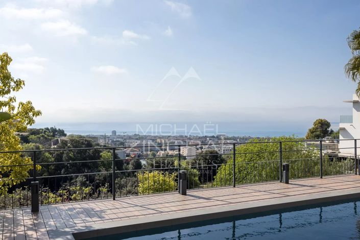 Image No.2-6 Bed House for sale
