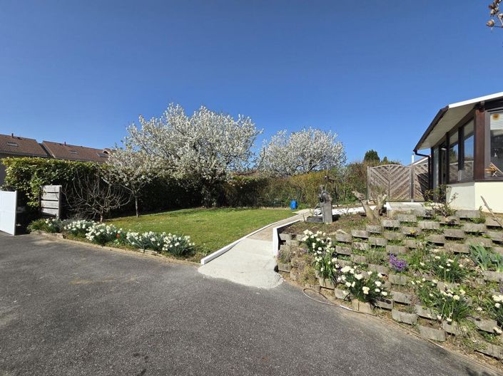 Image No.8-3 Bed House for sale