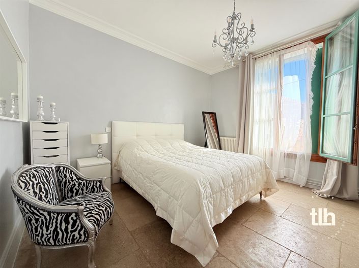 Image No.15-4 Bed Property for sale