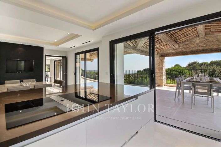 Image No.11-5 Bed House for sale