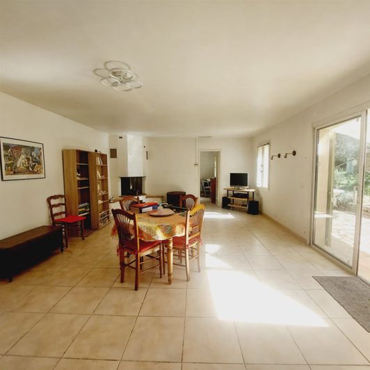 Image No.3-3 Bed House for sale