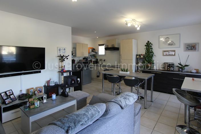 Image No.2-Appartement de 2 chambres à vendre à Caromb