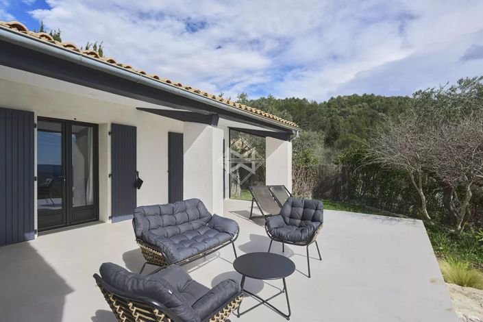 Image No.16-3 Bed House for sale