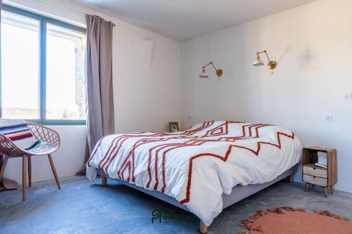 Image No.10-5 Bed House for sale