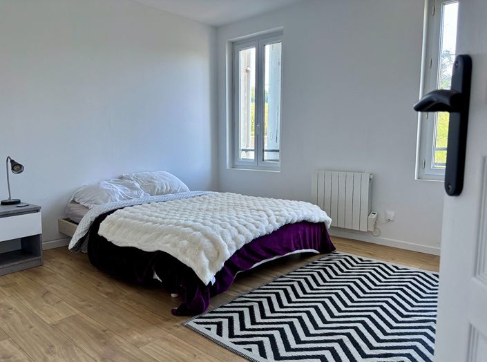 Image No.12-4 Bed House for sale