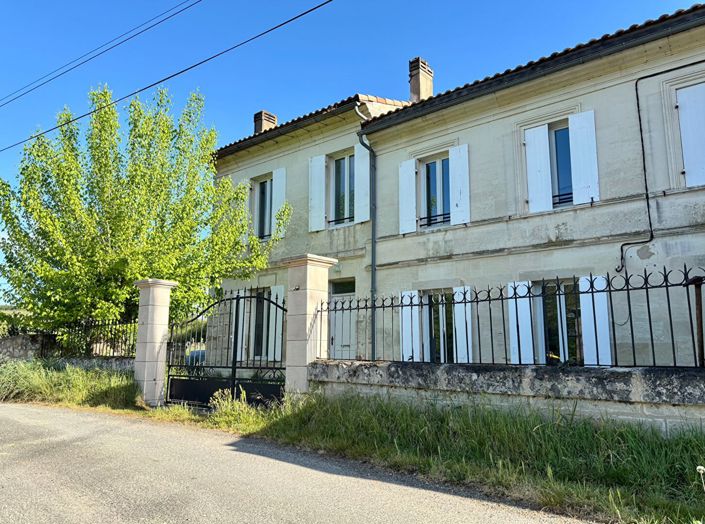 Image No.2-4 Bed House for sale