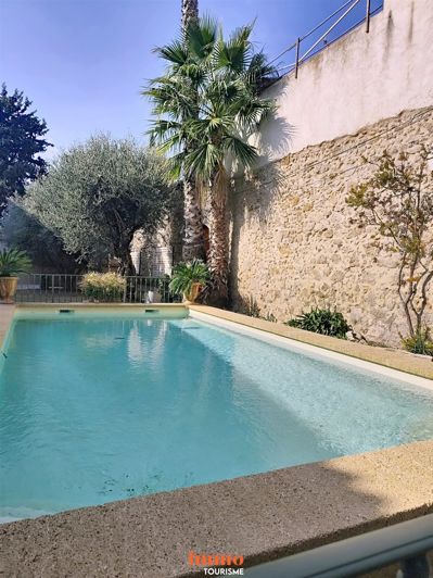 Image No.3-9 Bed House for sale