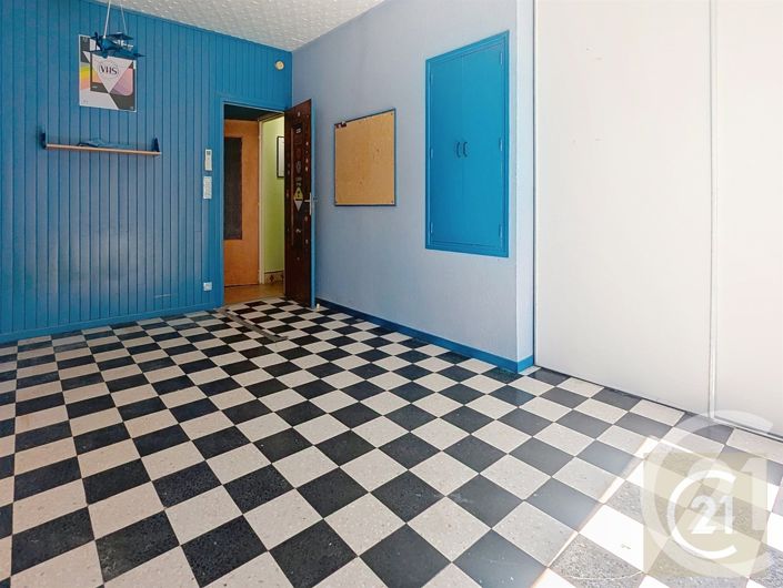 Image No.15-3 Bed House for sale