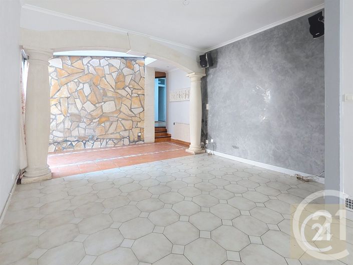 Image No.3-3 Bed House for sale