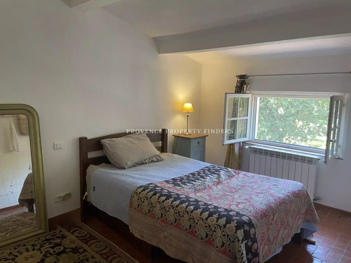 Image No.12-4 Bed House for sale