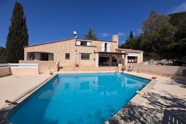 Image No.2-4 Bed House for sale