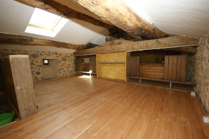 Image No.6-Maison de 5 chambres à vendre à Gard