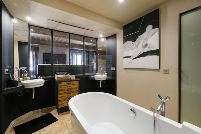 Image No.16-5 Bed House for sale