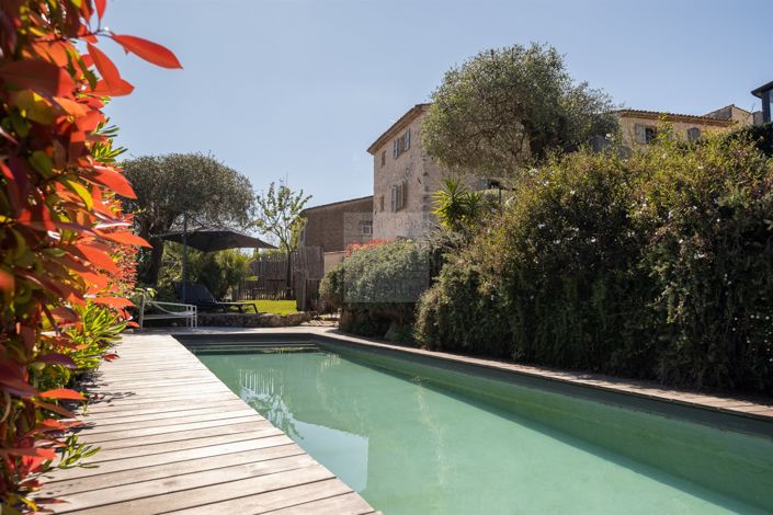 Image No.2-5 Bed House for sale