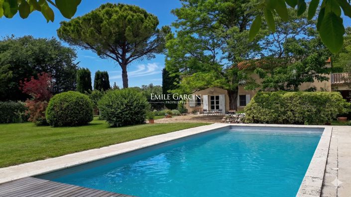 Image No.2-4 Bed House for sale