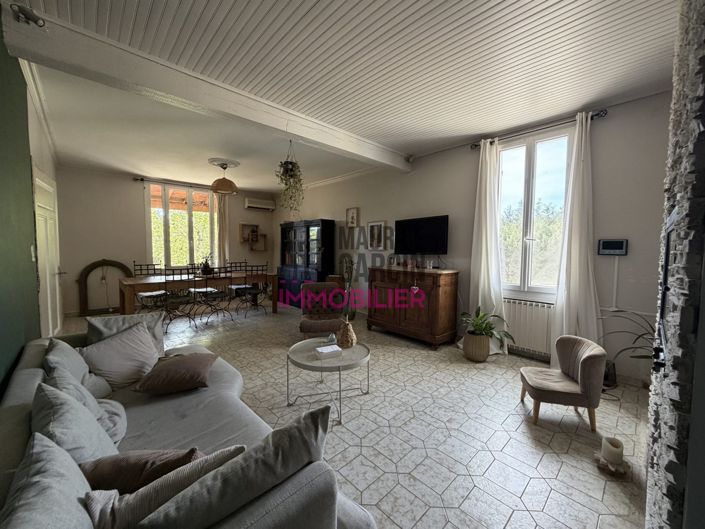 Image No.12-5 Bed House for sale