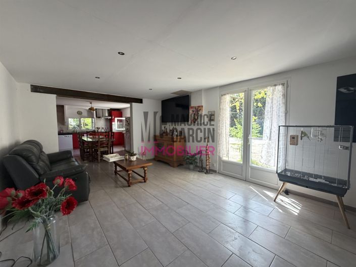 Image No.23-5 Bed House for sale