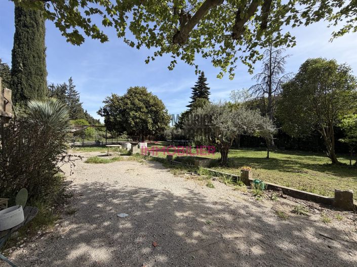 Image No.5-5 Bed House for sale