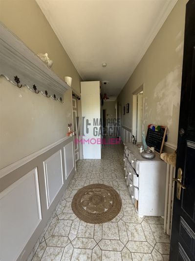 Image No.6-5 Bed House for sale