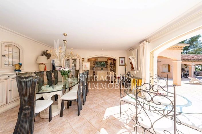 Image No.9-4 Bed House for sale