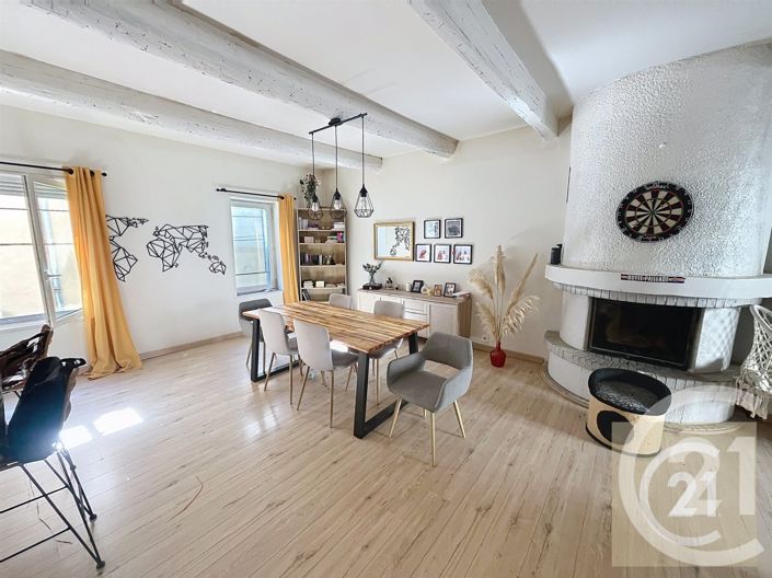 Image No.18-4 Bed House for sale