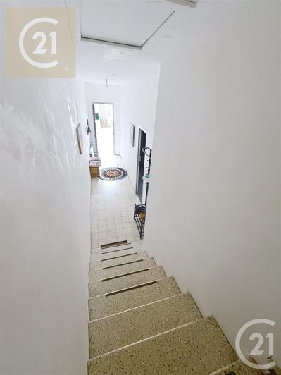 Image No.10-5 Bed House for sale