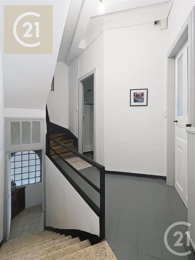 Image No.12-5 Bed House for sale