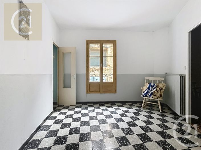 Image No.6-5 Bed House for sale