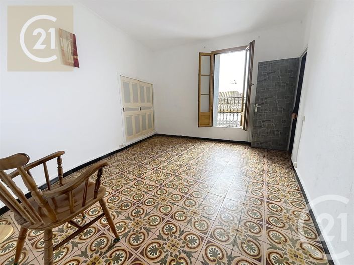 Image No.8-5 Bed House for sale