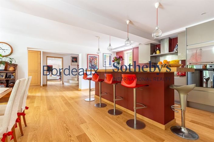 Image No.14-4 Bed House for sale