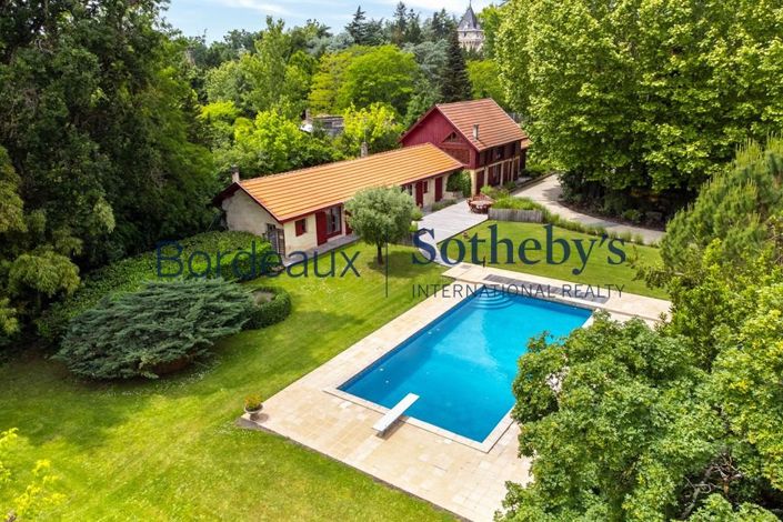Image No.2-4 Bed House for sale