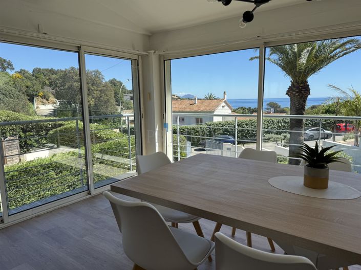 Image No.4-5 Bed House for sale