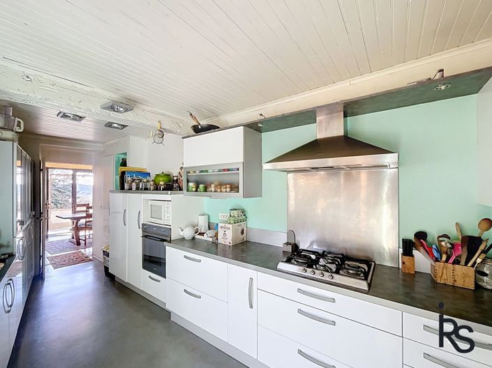Image No.9-4 Bed House for sale