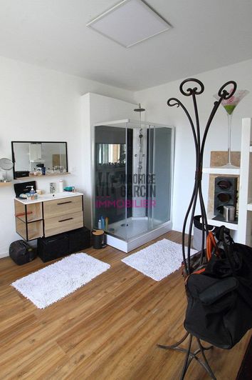 Image No.13-4 Bed House for sale