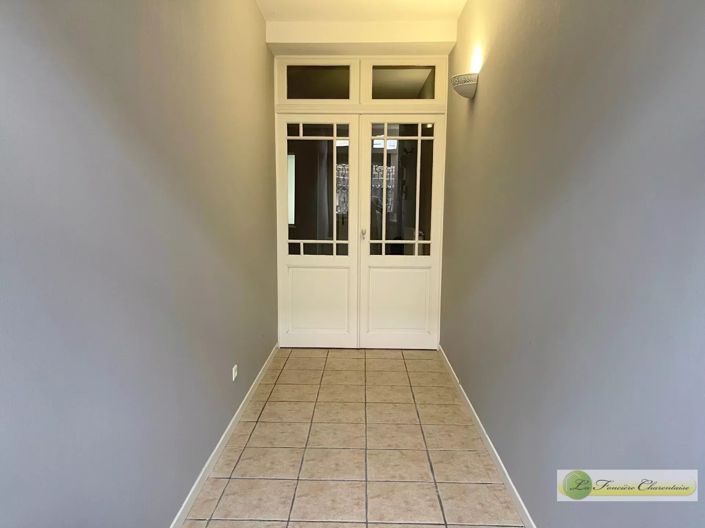 Image No.2-Maison de 2 chambres à vendre à Aigre