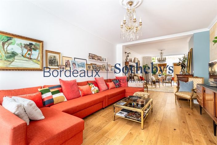 Image No.2-4 Bed House for sale