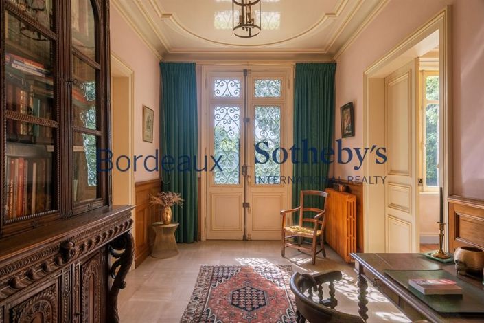 Image No.4-5 Bed House for sale