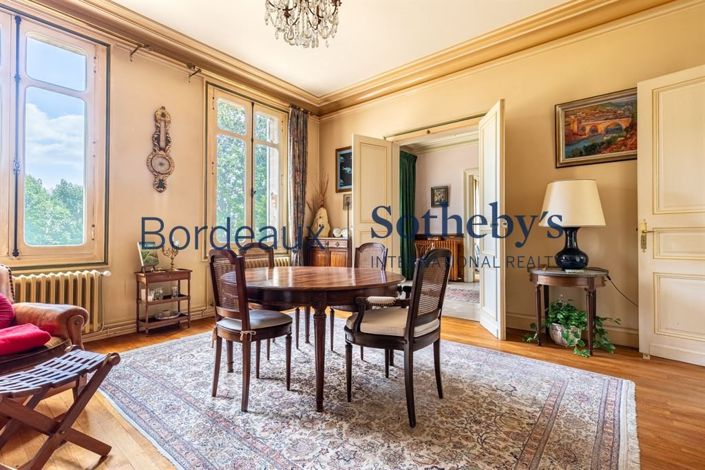 Image No.5-5 Bed House for sale