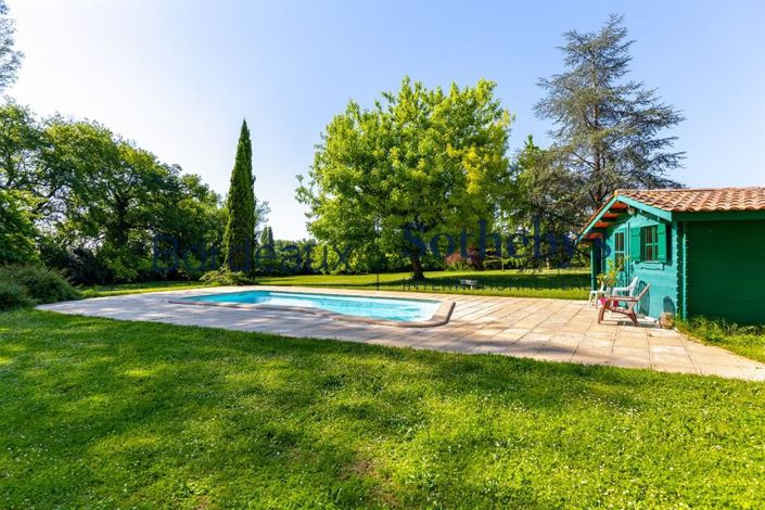 Image No.9-5 Bed House for sale