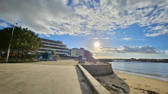 Image No.16-2 Bed Apartment for sale